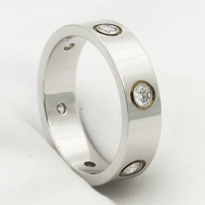 LUXEIFY LOVE RING 5.5MM 6 DIAMONDS SILVER
