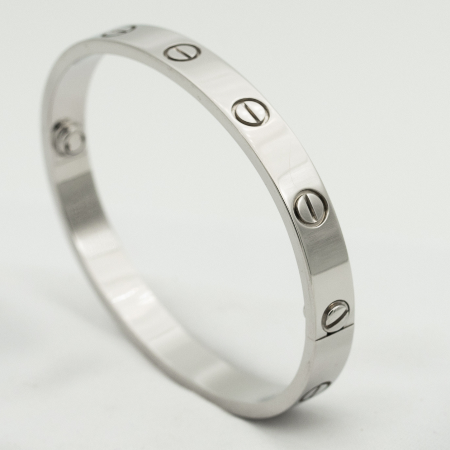 LUXEIFY LOVE BRACELET 6.1MM