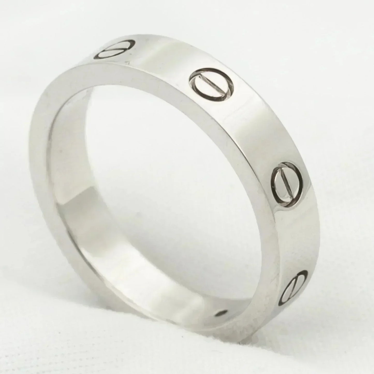LUXEIFY LOVE RING 4MM 1 DIAMOND SILVER