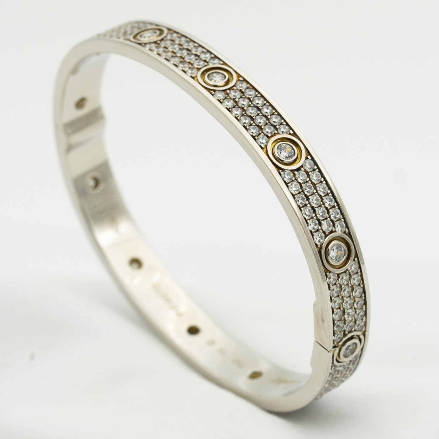 LUXEIFY LOVE BRACELET 6.1MM DIAMOND-PAVED 10 BIG DIAMONDS