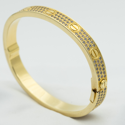 LUXEIFY LOVE BRACELET 6.1MM DIAMOND-PAVED