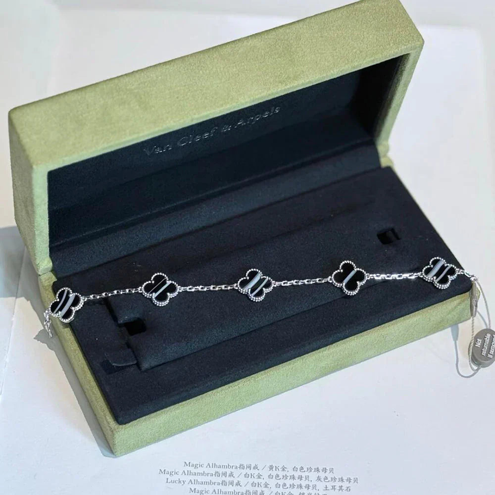 CLOVER 5 MOTIF PULSAR STONE BRACELET COLLECTION