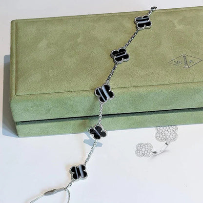 CLOVER 5 MOTIF PULSAR STONE BRACELET COLLECTION