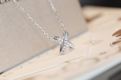 LUXEIFY JEUX DE DIAMOND NECKLACE