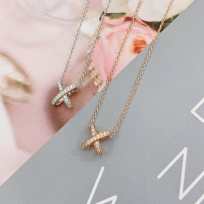 LUXEIFY JEUX DE DIAMOND NECKLACE