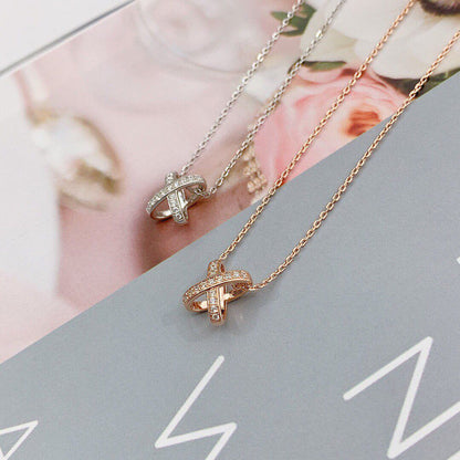 LUXEIFY JEUX DE DIAMOND NECKLACE