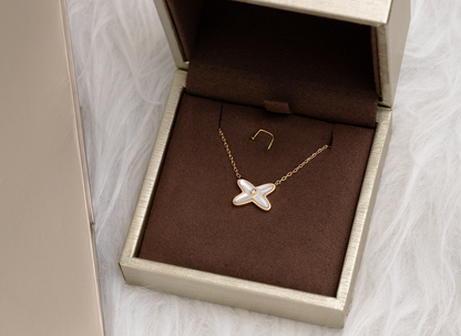 LUXEIFY JEUX DE NECKLACE 1 DIAMOND