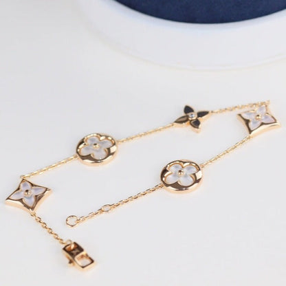 LUXEIFY LEAF CLOVER BRACELET