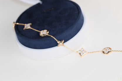LUXEIFY LEAF CLOVER BRACELET