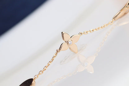 LUXEIFY LEAF CLOVER BRACELET