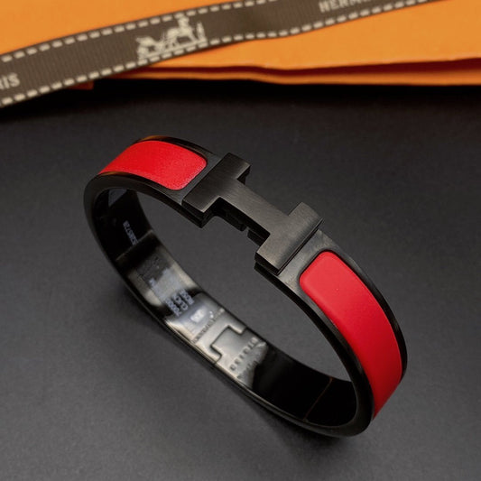 LUXEIFY CLIC HM SO BLACK RED BRACELET
