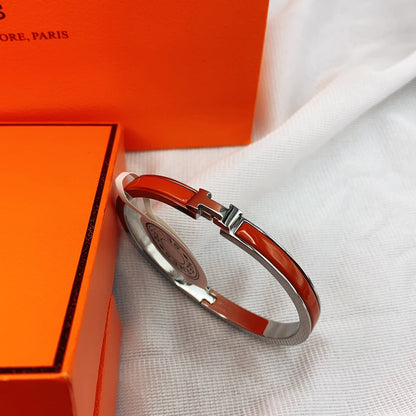 LUXEIFY CLASSIC HM CLIC RED 8MM ENAMEL BRACELET