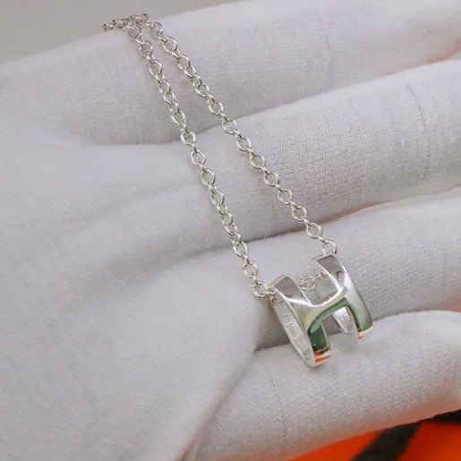 LUXEIFY HM NECKLACE H LETTER OVAL SERIES