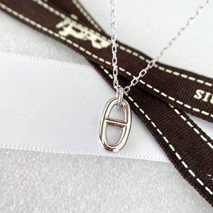 LUXEIFY HM PIG NOSE NECKLACE