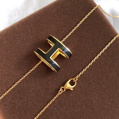 LUXEIFY HM CLIC BLACK ENAMEL GOLD NECKLACE