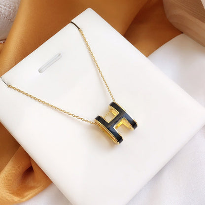 LUXEIFY HM CLIC BLACK ENAMEL GOLD NECKLACE