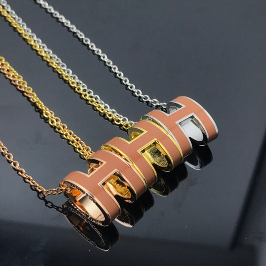 LUXEIFY H NECKLACE BROWN