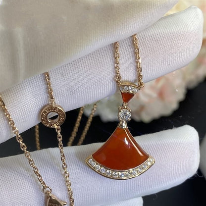 LUXEIFY DREAM NECKLACE CARNELIAN DIAMOND