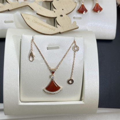 LUXEIFY DREAM NECKLACE CARNELIAN DIAMOND