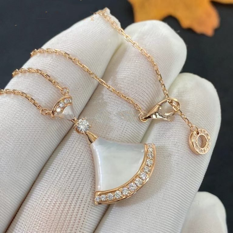 LUXEIFY DREAM NECKLACE MOP PINK GOLD DIAMOND