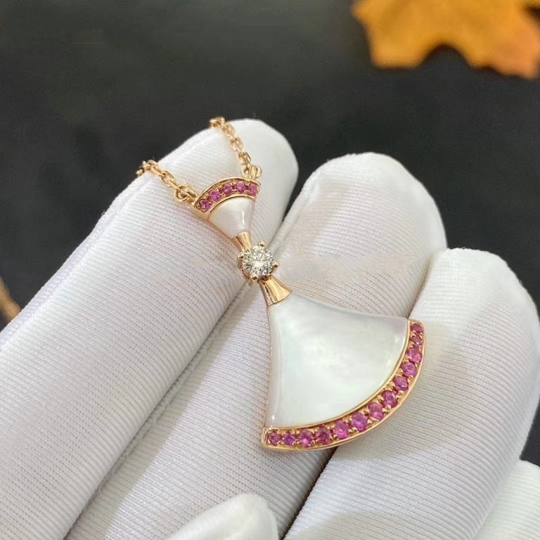 LUXEIFY DREAM NECKLACE MOP PINK DIAMOND