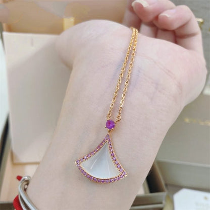 LUXEIFY DREAM NECKLACE MOP DIAMOND PINK