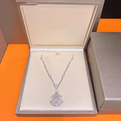LUXEIFY DREAM NECKLACE WHITE DIAMOND SILVER