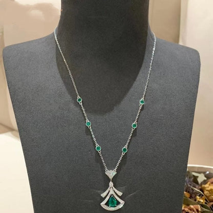 LUXEIFY DREAM NECKLACE MALACHITE DIAMOND SILVER