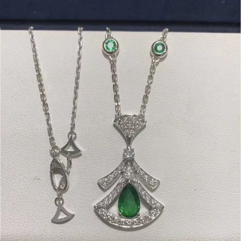 LUXEIFY DREAM NECKLACE MALACHITE DIAMOND SILVER