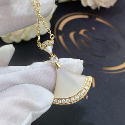 LUXEIFY DREAM NECKLACE MOP GOLD DIAMOND