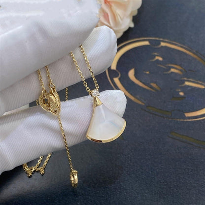 LUXEIFY DREAM NECKLACE WHITE MOP GOLD 1 DIAMOND