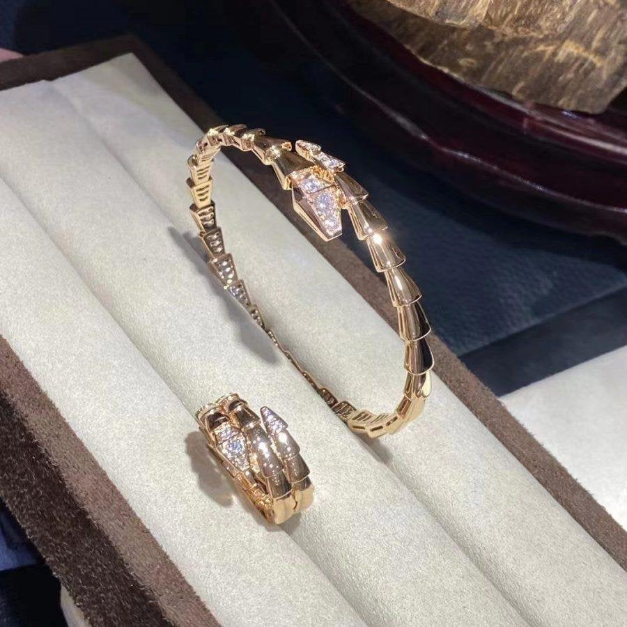 LUXEIFY SERPENTI BRACELET DIAMONDS PINK GOLD