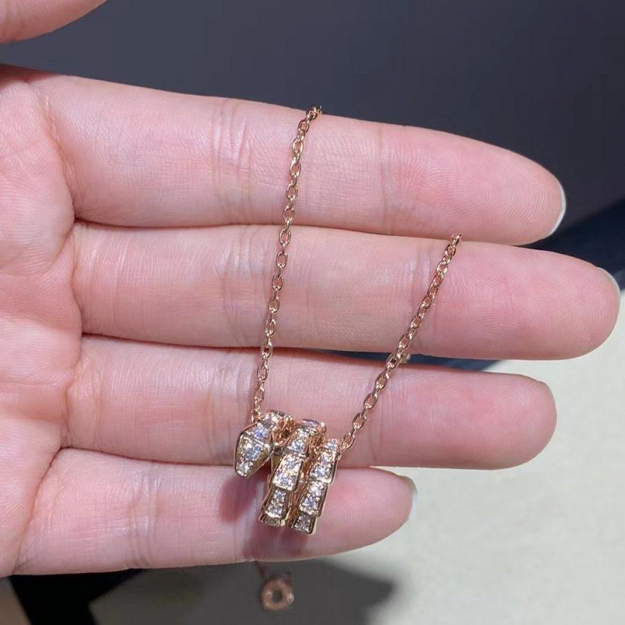 COLLAR LUXEIFY SERPENTI DE ORO ROSA CON DOBLE ANILLO DE DIAMANTE
