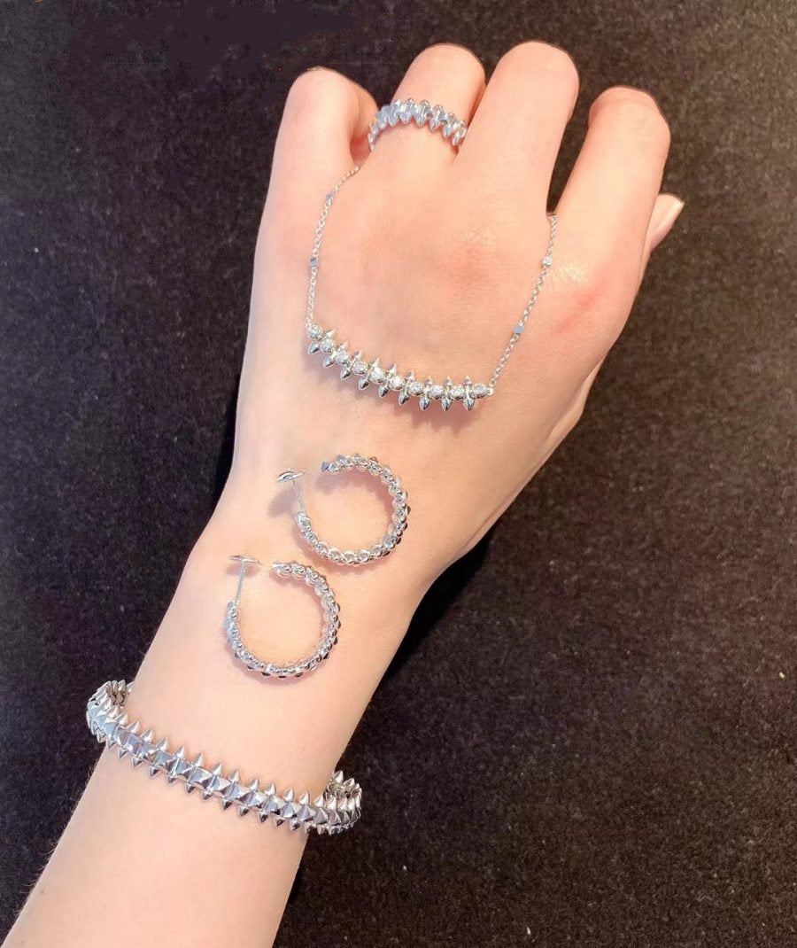 LUXEIFY CLASH SILVER BRACELET