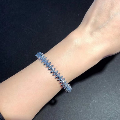 LUXEIFY CLASH SILVER BRACELET