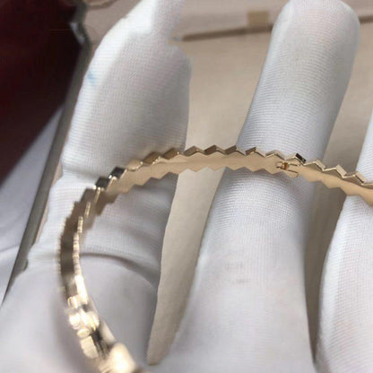 LUXEIFY BEE LOVE GOLD BRACELET