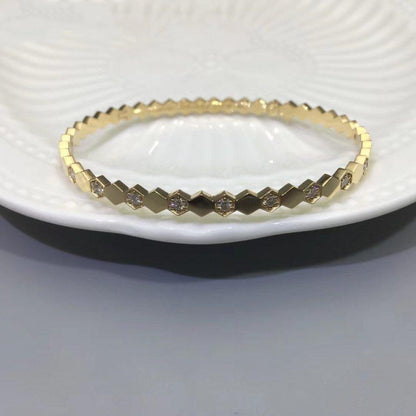LUXEIFY BEE LOVE GOLD DIAMOND BRACELET