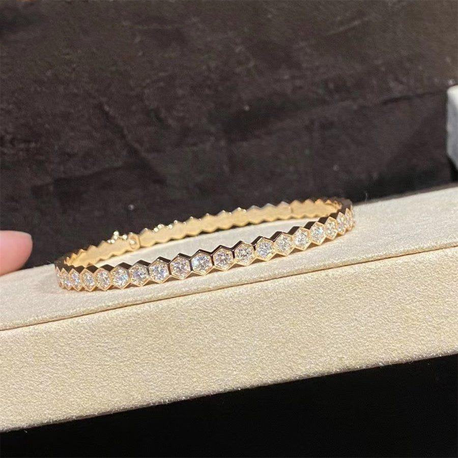 LUXEIFY BEE LOVE GOLD BRACELET FULL DIAMOND
