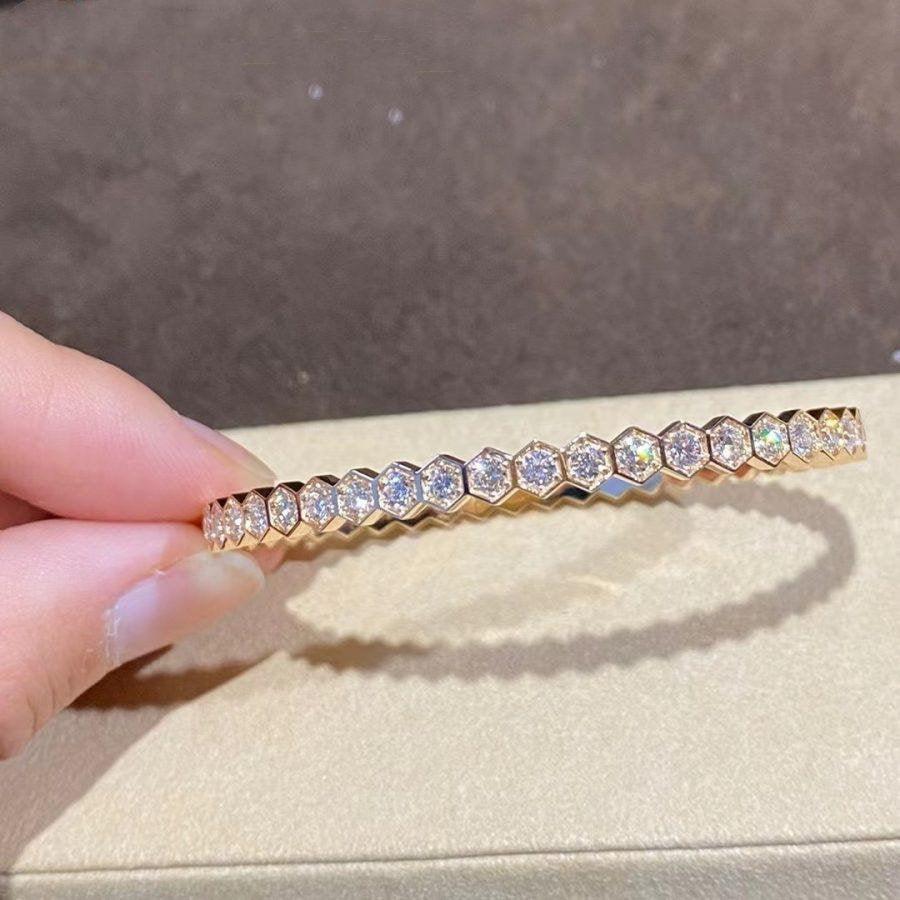 LUXEIFY BEE LOVE GOLD BRACELET FULL DIAMOND