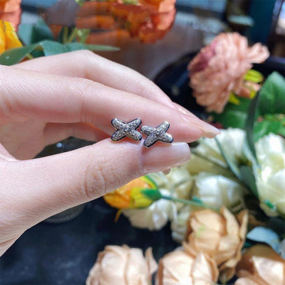 LUXEIFY JEUX DE SILVER DIAMOND EARRINGS