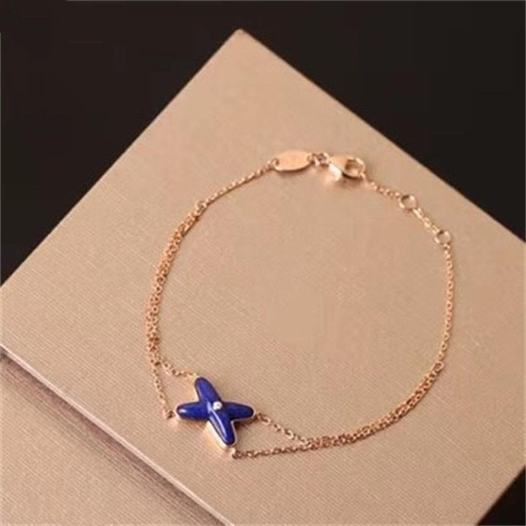 LUXEIFY Hollow Design Four-Leaf Clover Flower Shape Ring