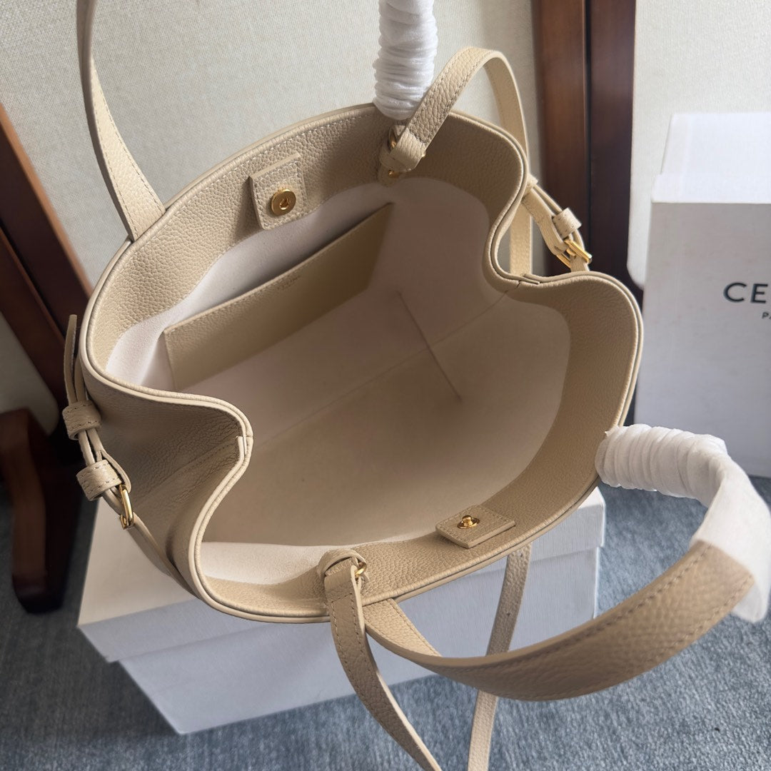 MINI CABAS ANA?S CUIR TRIOMPHE 20 IN BEIGE GRAINED CALFSKIN