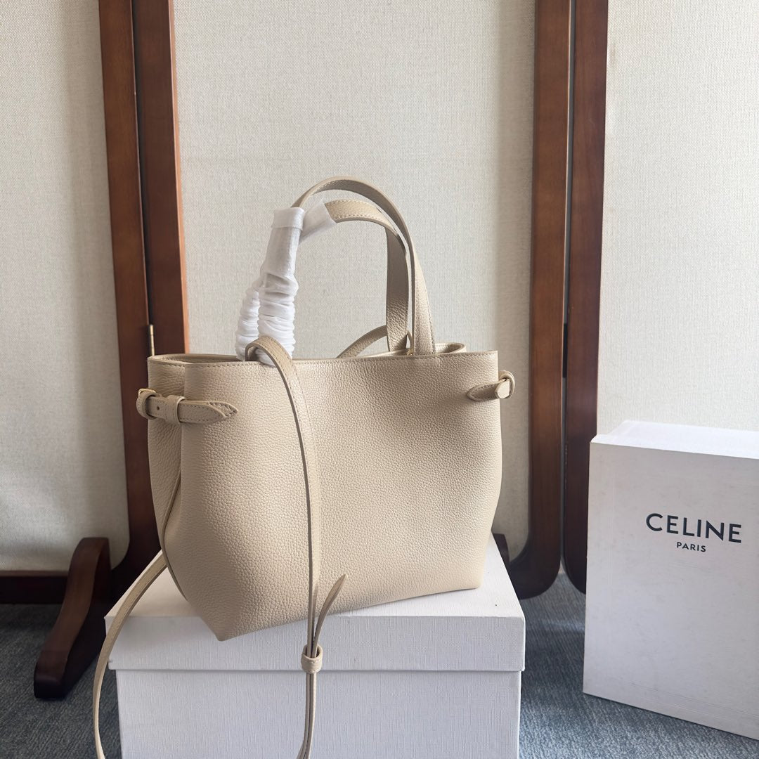MINI CABAS ANA?S CUIR TRIOMPHE 20 IN BEIGE GRAINED CALFSKIN