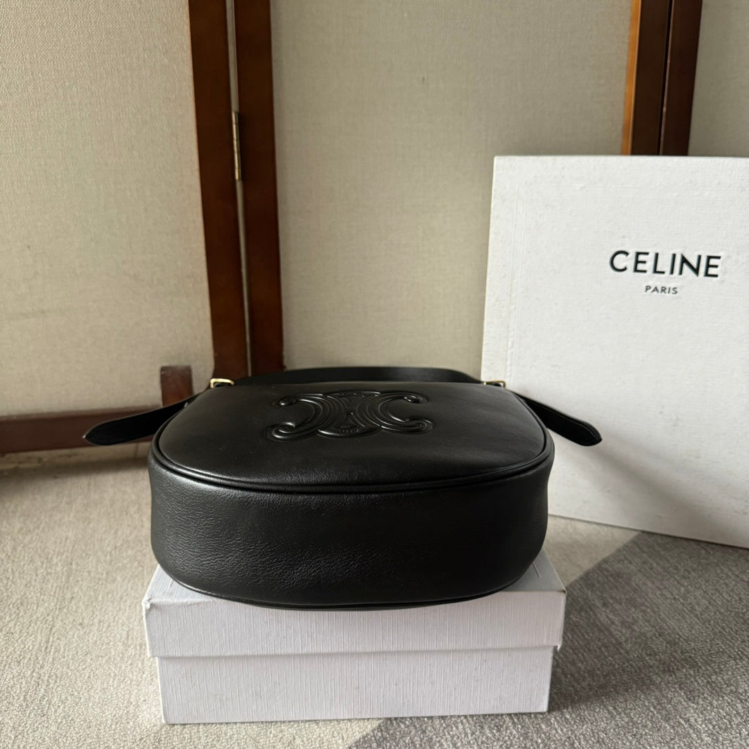 SMALL HELO?SE BAG CUIR 22 IN BLACK CALFSKIN EMBOSSED LOGO