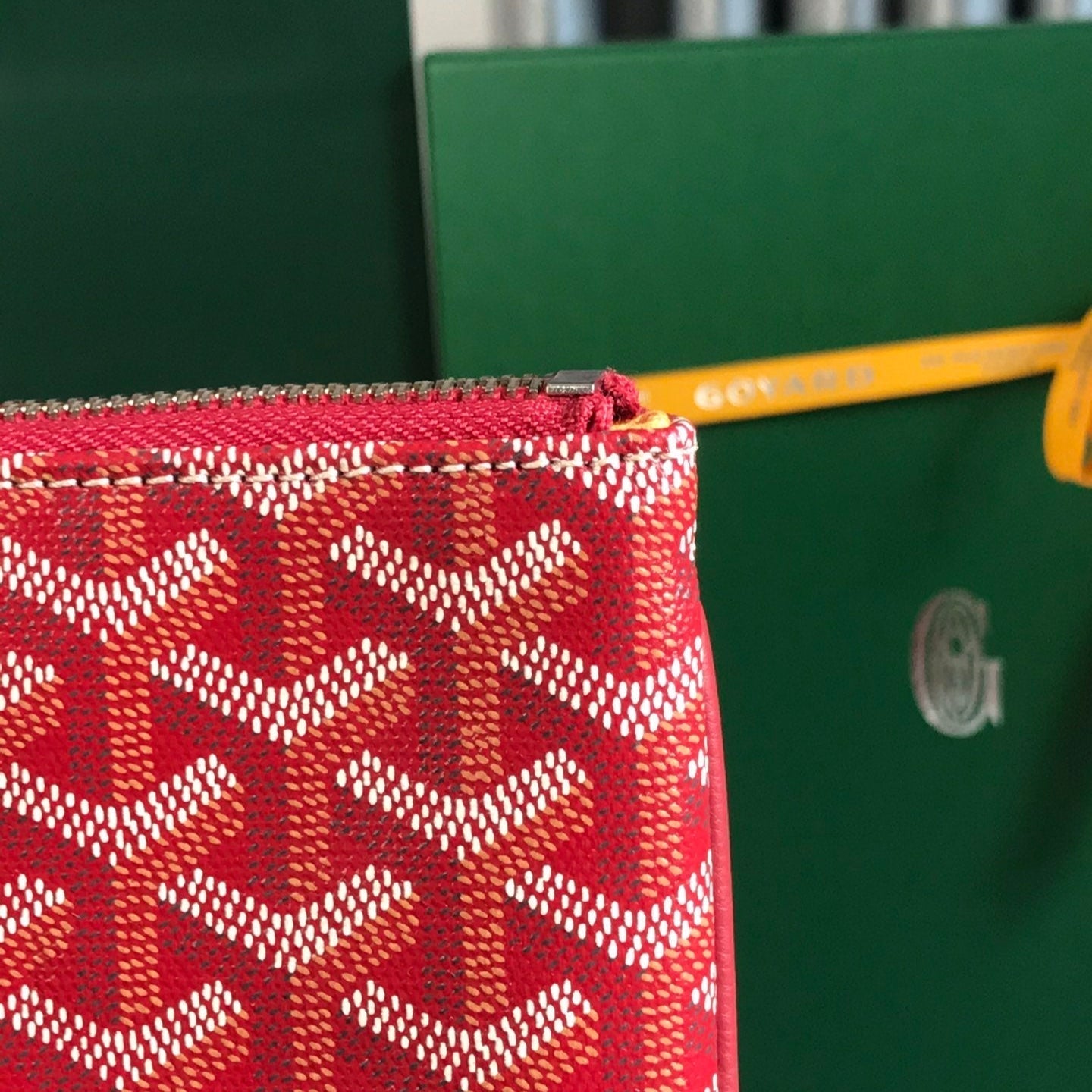 S¨¦NAT MGM POUCH 40 IN MONZA RED GOYARDINE CANVAS